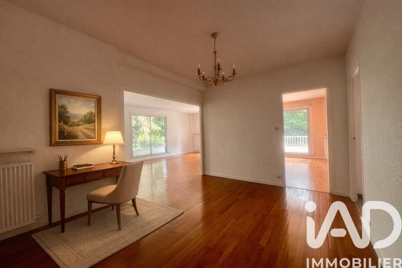 Appartement - 102 m² - 4 pièces