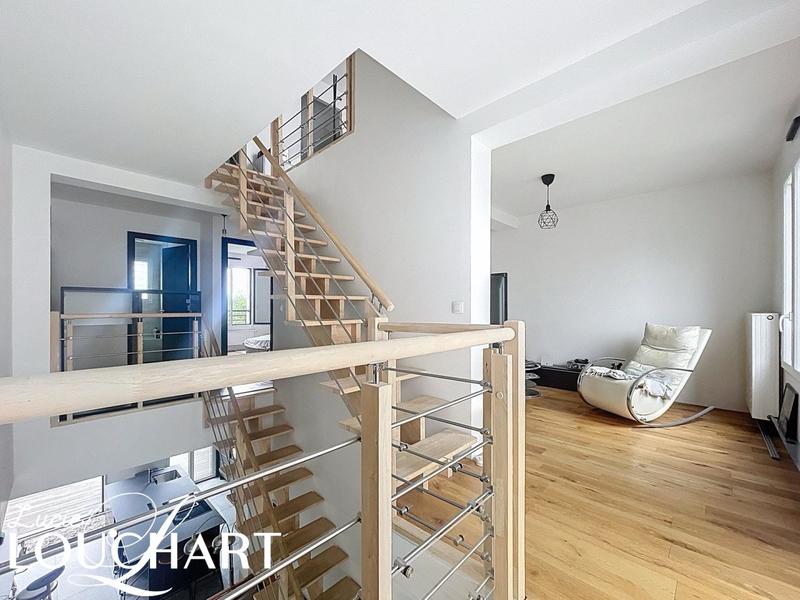 Maison - 178 m² - 7 pièces