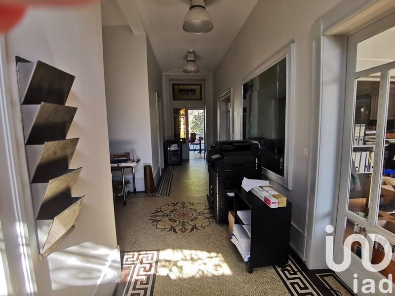 Maison - 320 m² - 12 pièces