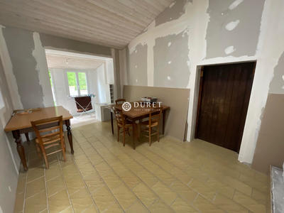 Maison - 95 m² - 3 pièces