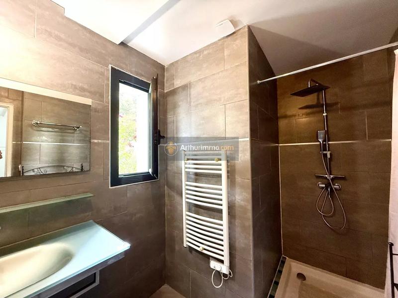 Maison - 175 m² - 7 pièces