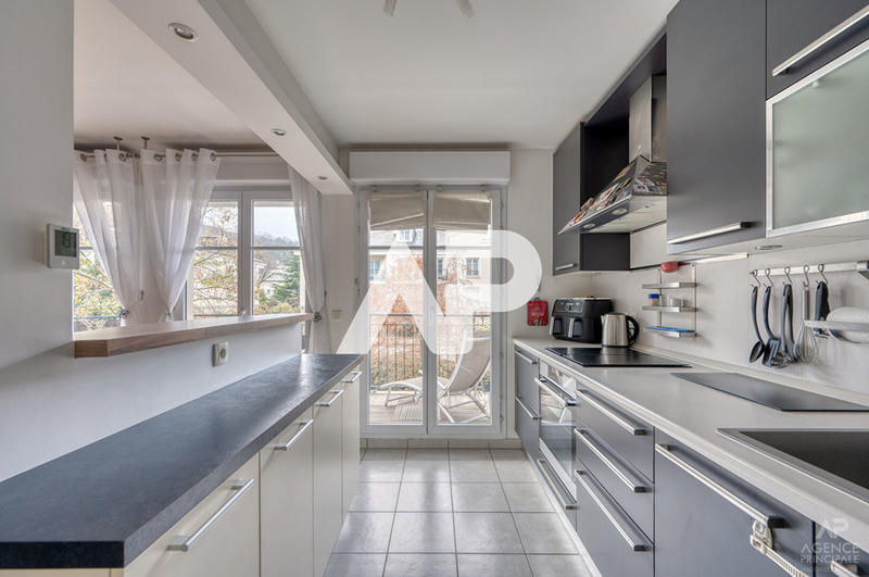 Appartement - 64 m² - 3 pièces