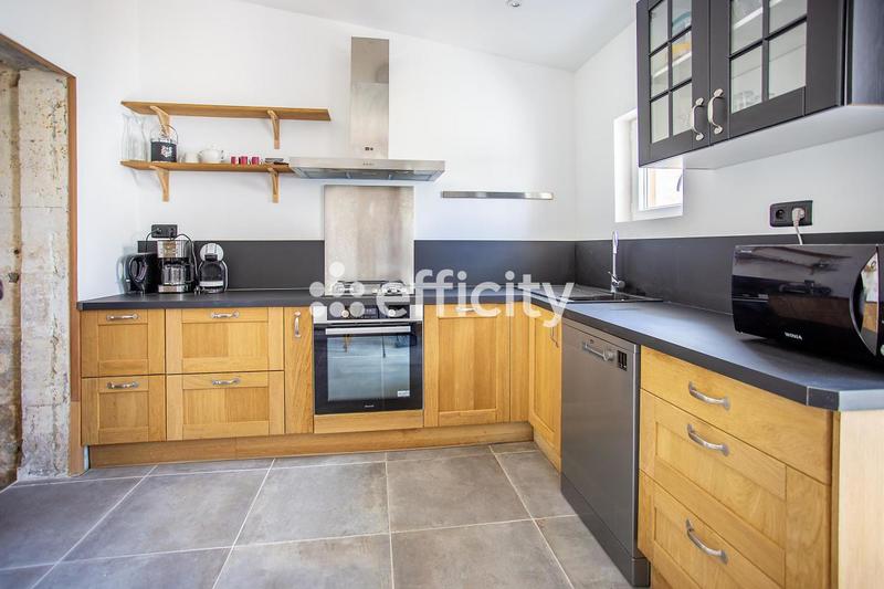 Maison de ville - 151 m² - 6 pièces