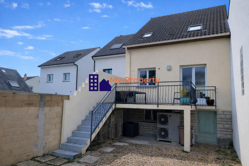 Maison - 82 m² - 4 pièces
