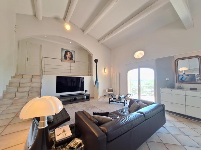 Villa - 160 m² - 5 pièces