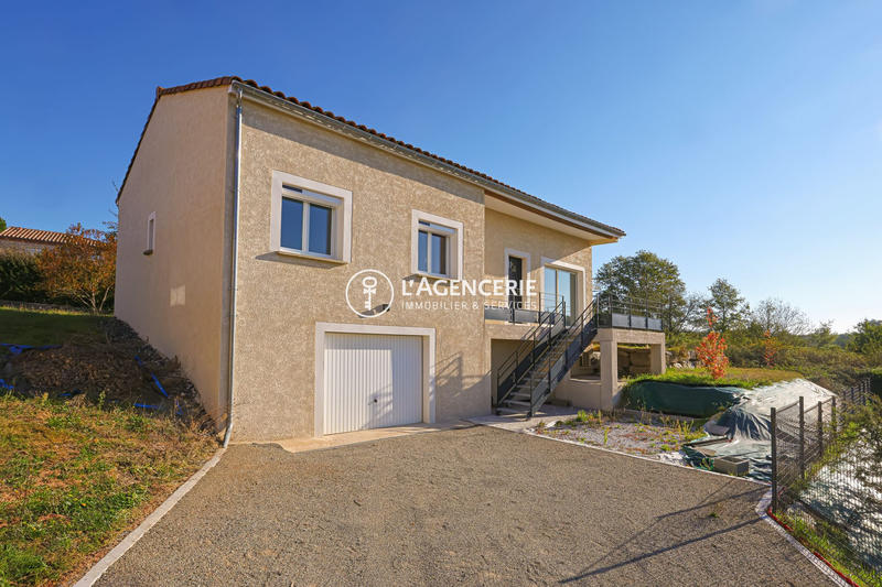 Villa - 90 m² - 4 pièces