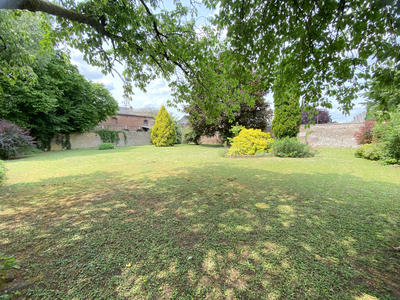 Maison - 181 m² - 8 pièces