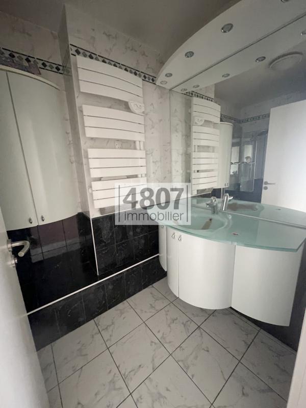 Appartement - 102 m² - 4 pièces