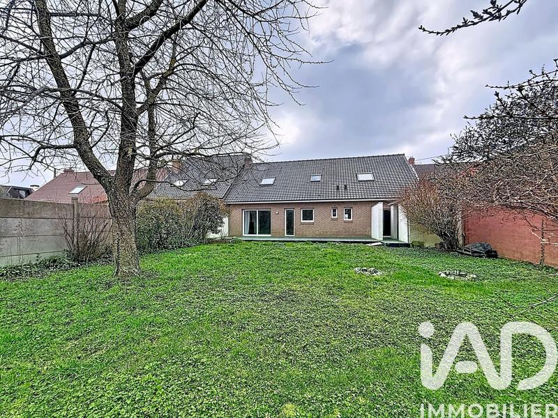 Maison - 139 m² - 5 pièces