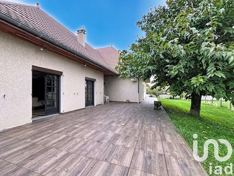 Maison - 225 m² - 6 pièces