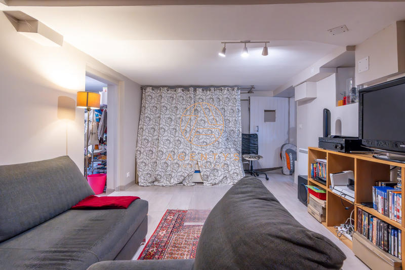 Maison - 95 m² - 7 pièces