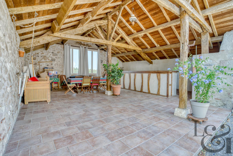 Maison - 182 m² - 6 pièces