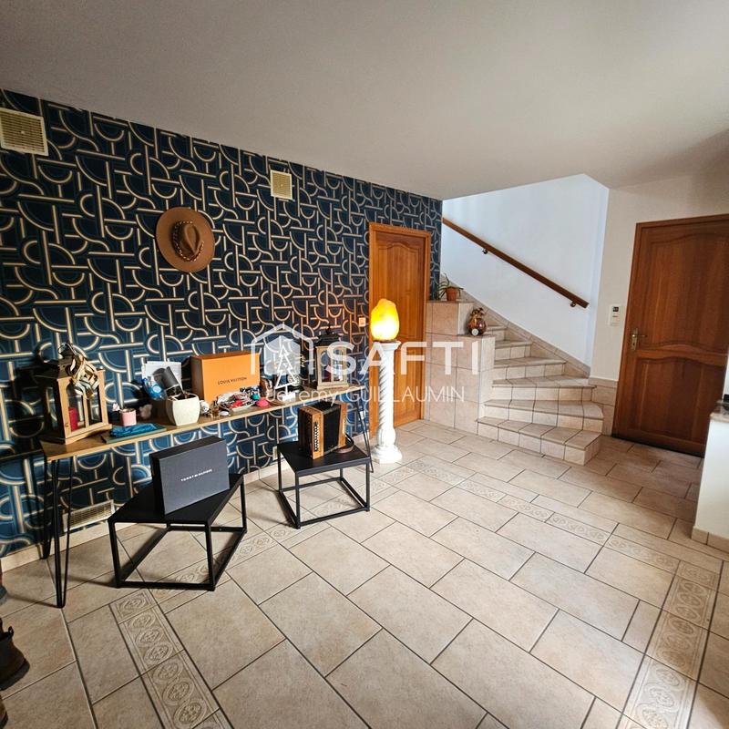 Maison - 180 m² - 6 pièces