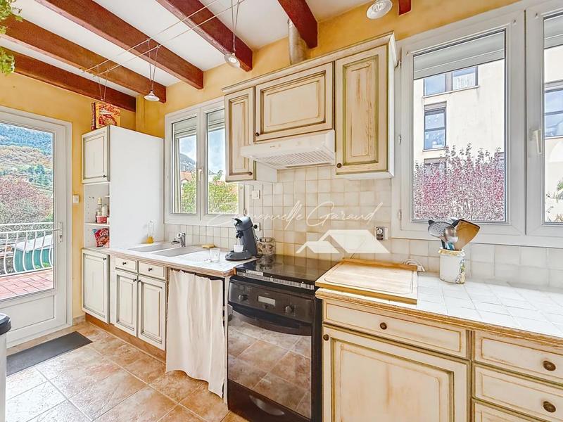 Appartement - 140 m² - 6 pièces