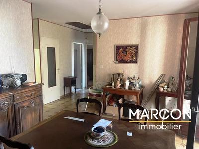 Maison - 104 m² - 4 pièces