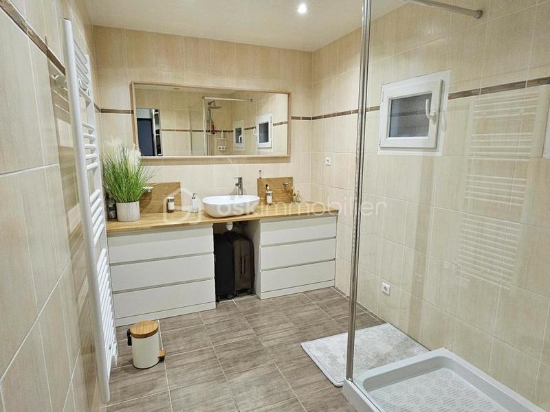 Propriété - 266 m² - 12 pièces