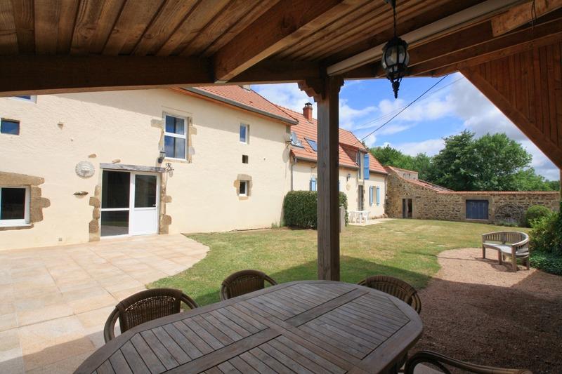 Maison de campagne - 320 m² - 15 pièces