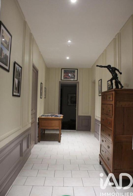 Maison - 289 m² - 10 pièces