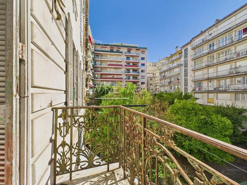 Appartement - 121 m² - 5 pièces