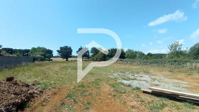 Terrain - 700 m²