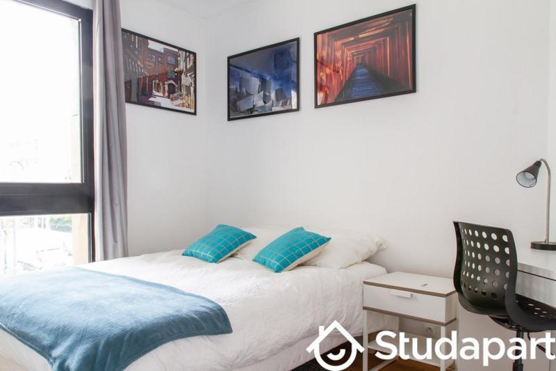 Chambre - 10 m² - 1 pièce