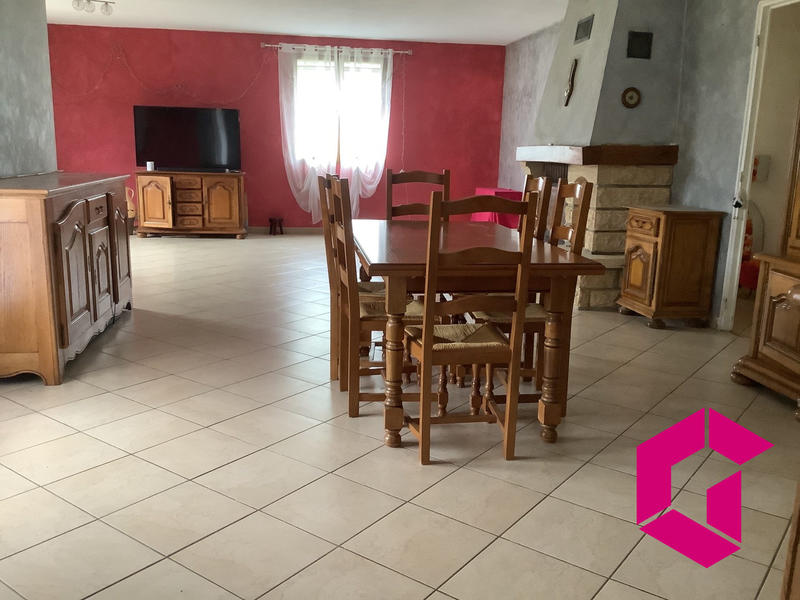 Villa - 151 m² - 6 pièces