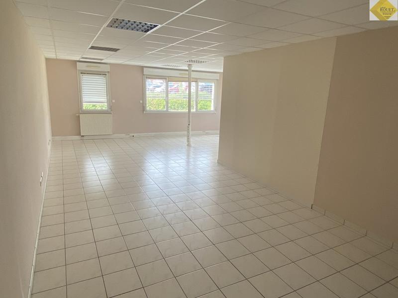 Local d'activités - 1 623 m² - 23 pièces
