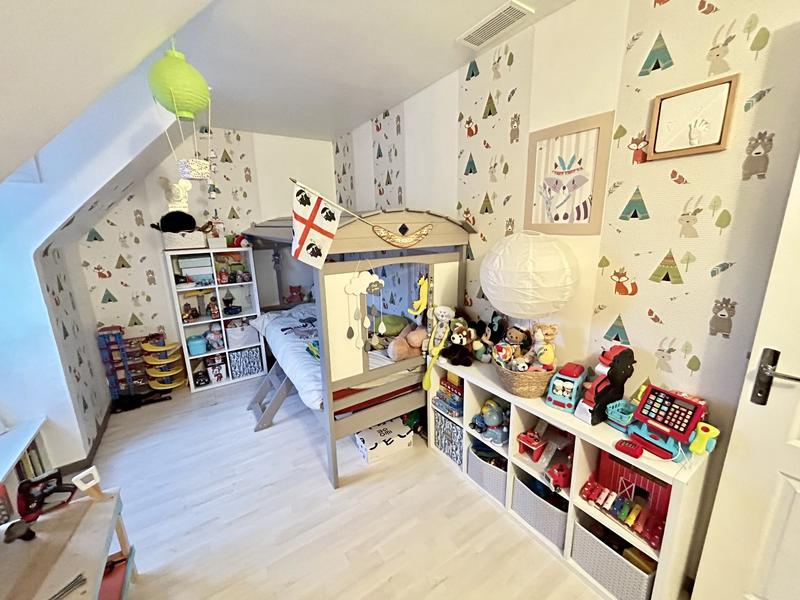 Maison - 110 m² - 7 pièces