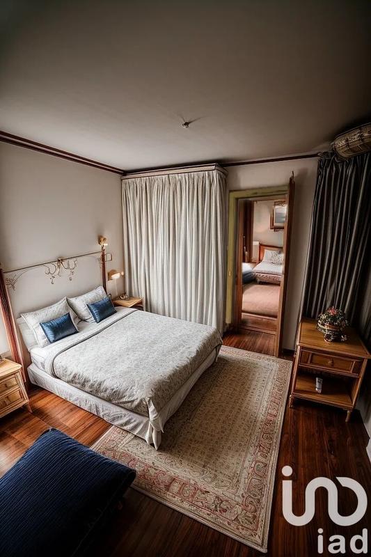 Maison - 220 m² - 11 pièces