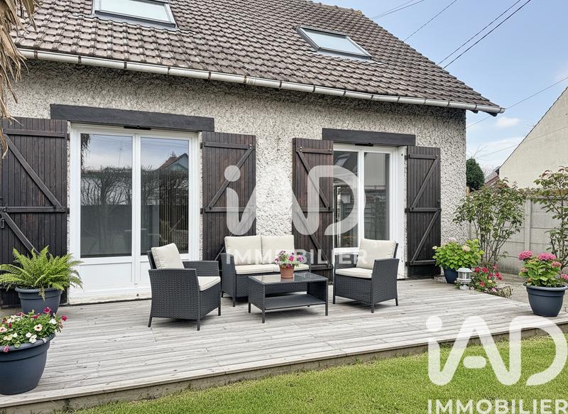 Maison - 90 m² - 5 pièces