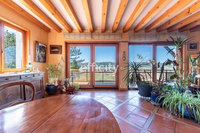 Maison - 450 m² - 10 pièces