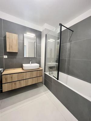 Appartement - 97 m² - 3 pièces