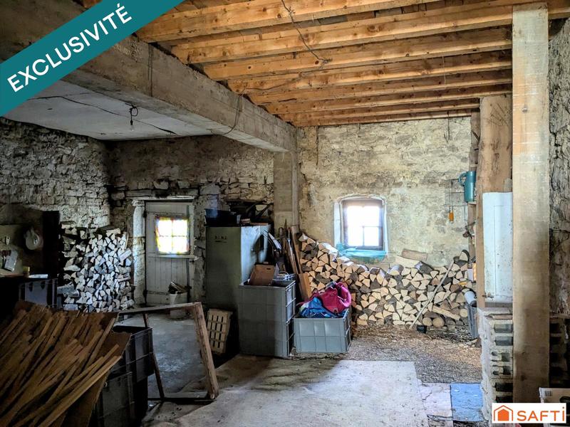 Maison de village - 250 m² - 2 pièces