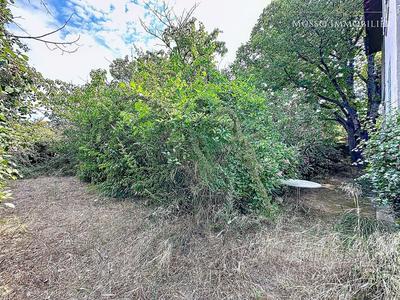 Immeuble - 135 m² - 3 pièces