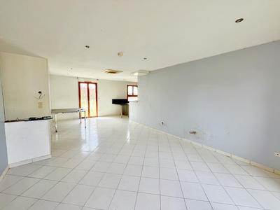 Maison - 82 m² - 4 pièces