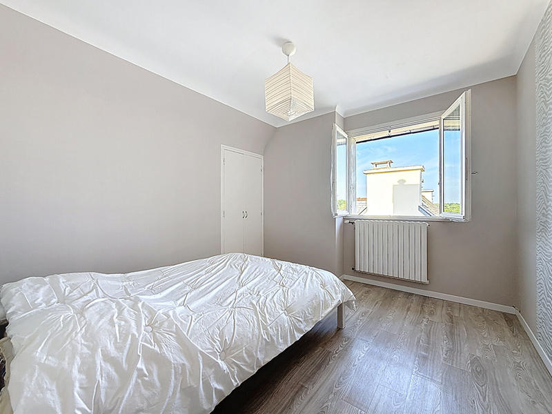 Maison - 110 m² - 6 pièces