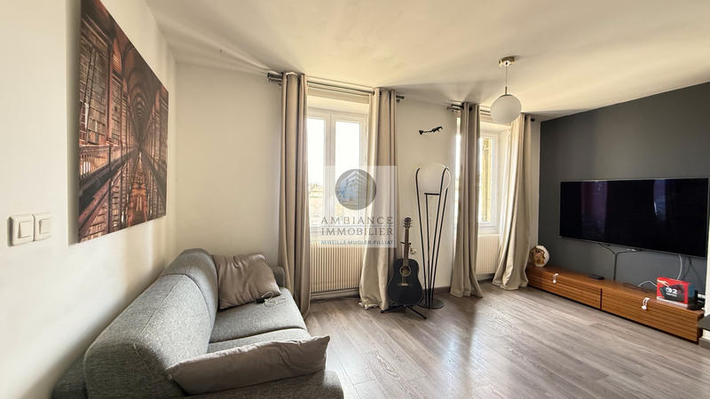 Appartement - 82 m² - 3 pièces
