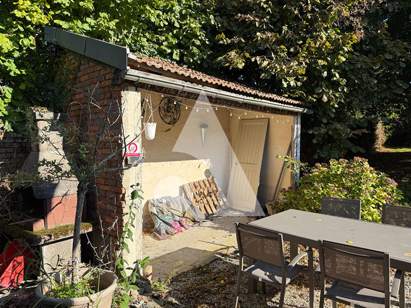 Maison - 240 m² - 10 pièces