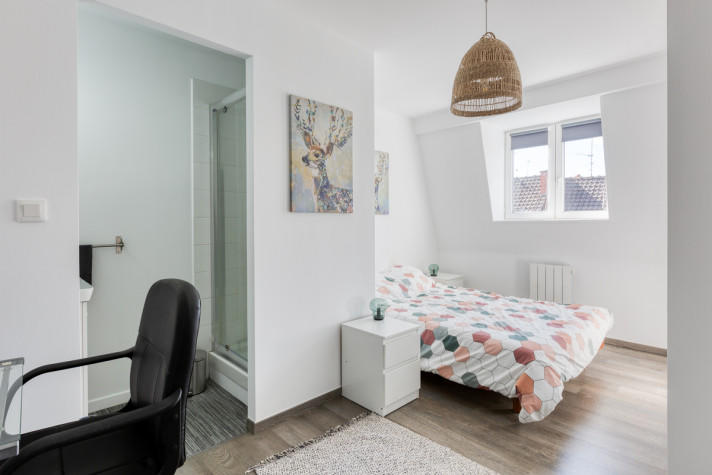 Appartement - 90 m² - 5 pièces