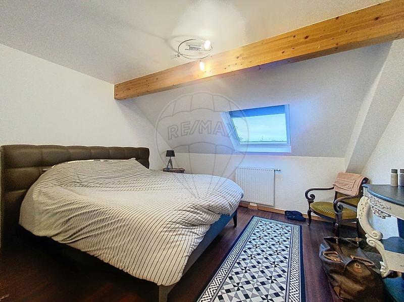 Appartement - 98 m² - 4 pièces