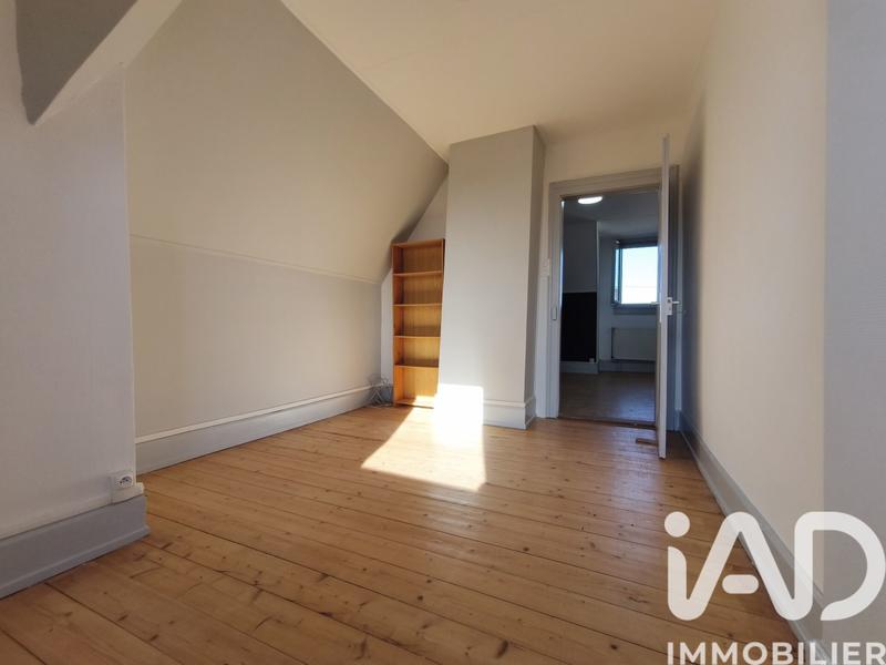 Maison - 93 m² - 5 pièces