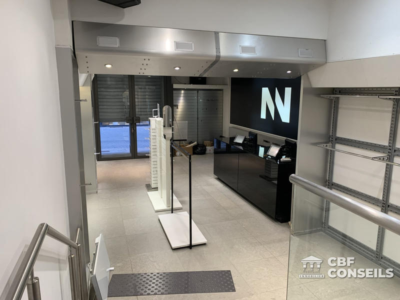 Local commercial - 186 m²