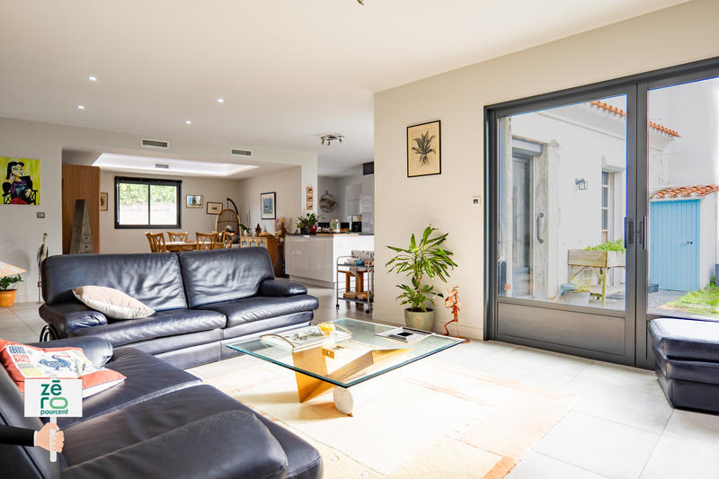 Maison - 182 m² - 7 pièces