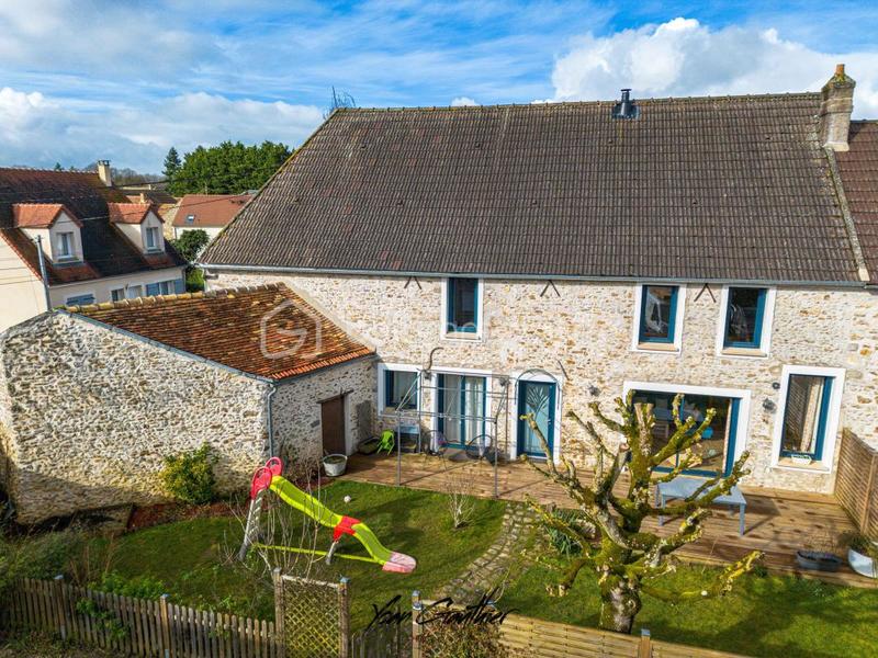 Corps de ferme - 181 m² - 8 pièces