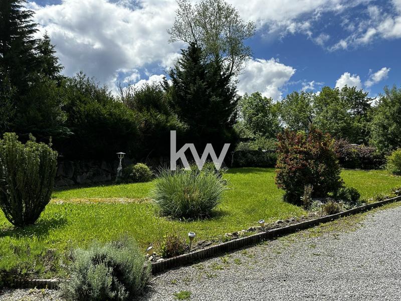 Maison - 440 m² - 6 pièces