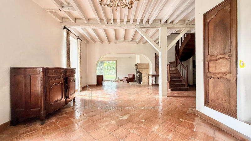 Villa - 300 m² - 9 pièces