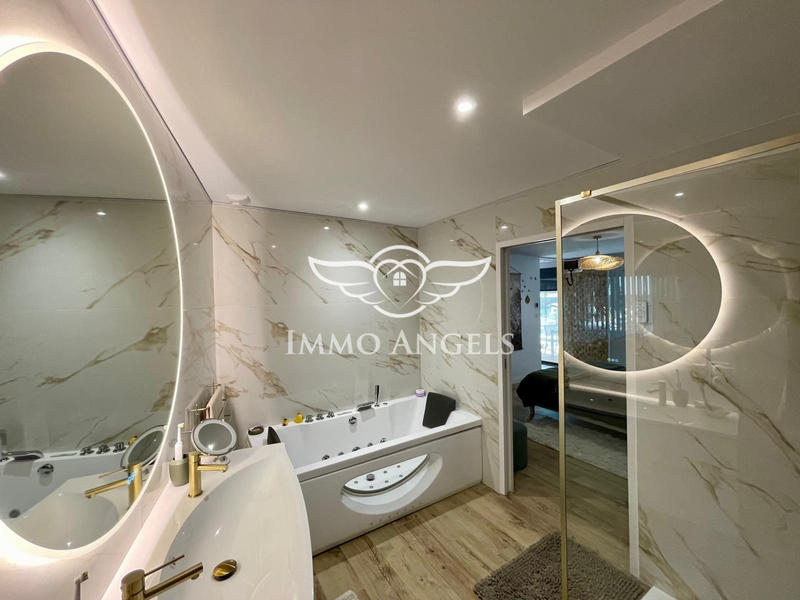 Villa - 207 m² - 5 pièces