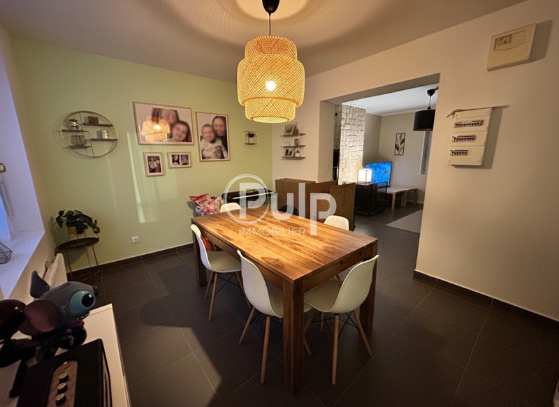 Maison - 85 m² - 5 pièces