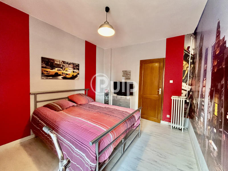 Maison - 227 m² - 8 pièces