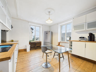 Maison - 190 m² - 5 pièces